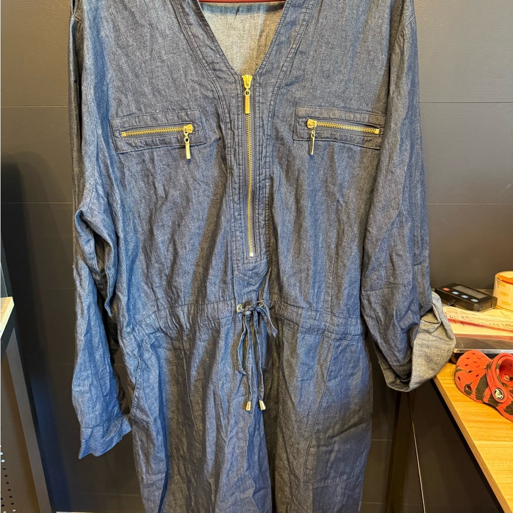 Denim Long Sleeve Dress with Zipper Details - Rebundle @joefegange